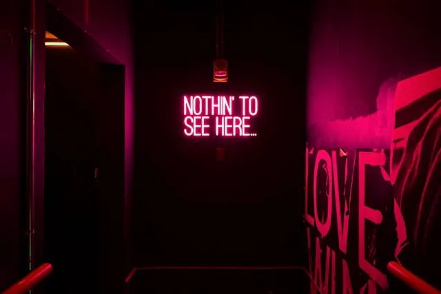 a neon sign with a bold font for best font for neon sign